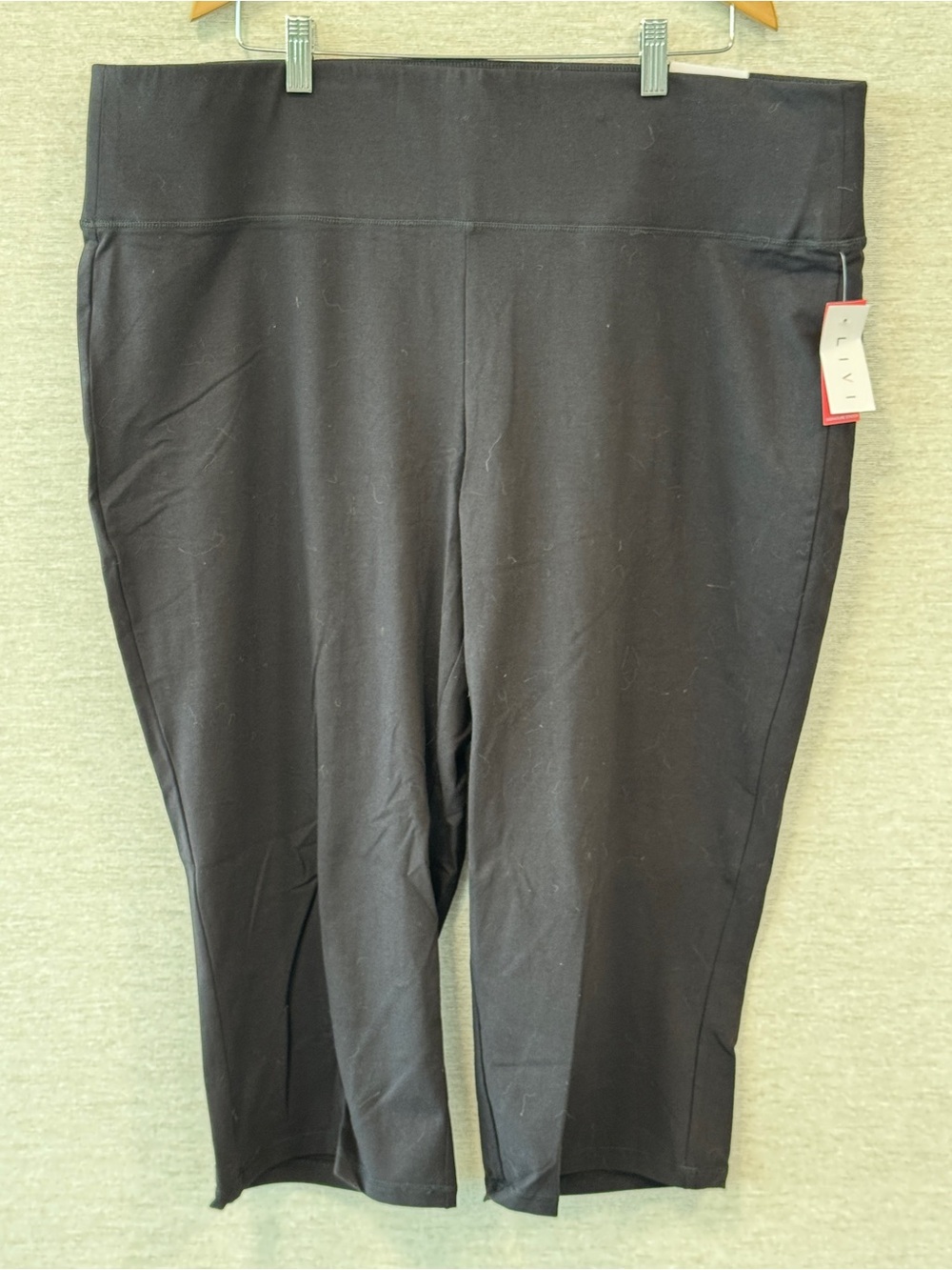 Livi Active Black Cropped Track Pants